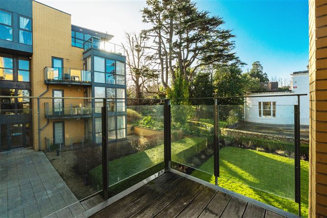 71 The Atrium, Roebuck Hill Apts., Clonskeagh, Dublin 14