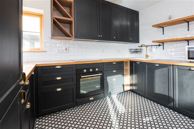 71 The Atrium, Roebuck Hill Apts., Clonskeagh, Dublin 14