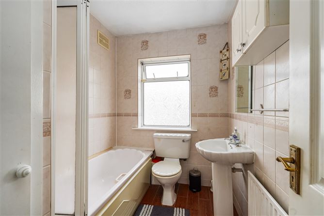 70 Suncroft Drive, Tallaght, Dublin 24