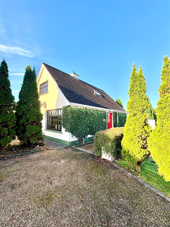 Furmoyle, 29 Kennedy Gardens, Castlebar, Mayo
