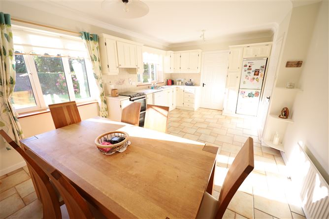 8 Laurelmount Drive, Waterpark, Carrigaline, Cork