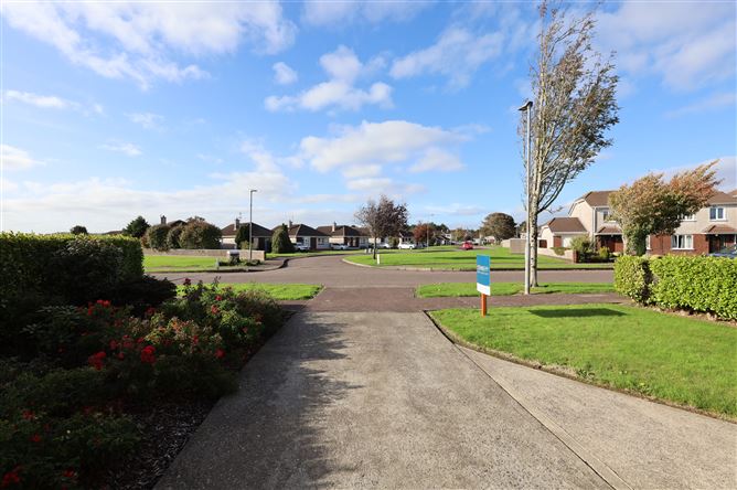 8 Laurelmount Drive, Waterpark, Carrigaline, Cork