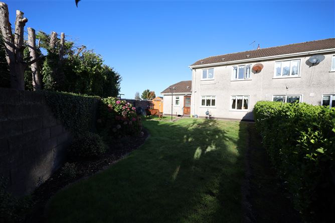 8 Laurelmount Drive, Waterpark, Carrigaline, Cork