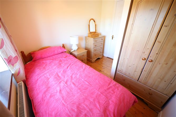 8 Laurelmount Drive, Waterpark, Carrigaline, Cork