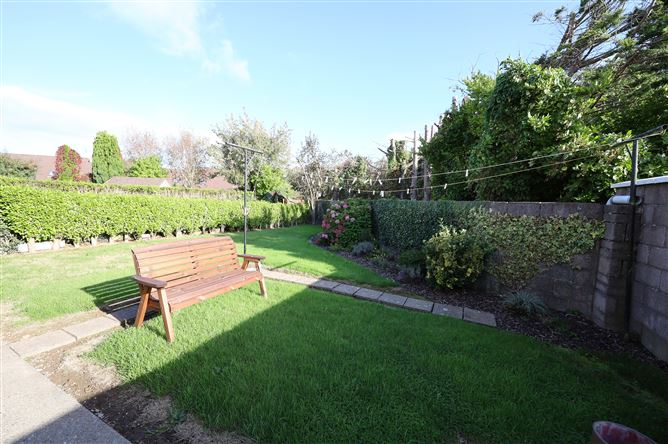 8 Laurelmount Drive, Waterpark, Carrigaline, Cork