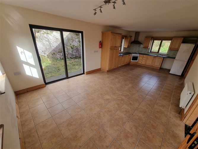 5 Bayview, Dereenauliffe, Co. Kerry