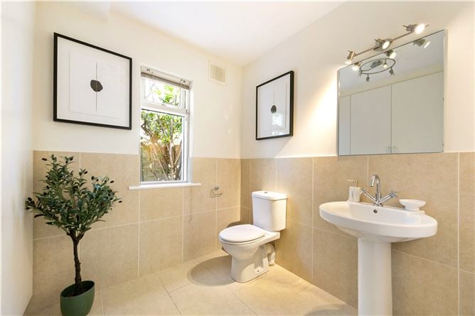 https://photos-a.propertyimages.ie/media/7/0/7/5006707/8fc5f323-b9e8-45b7-b06c-35ffba905129_l.jpg