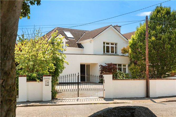 https://photos-a.propertyimages.ie/media/7/0/7/5006707/8fc5f323-b9e8-45b7-b06c-35ffba905129_l.jpg