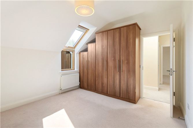 https://photos-a.propertyimages.ie/media/7/0/7/5006707/8fc5f323-b9e8-45b7-b06c-35ffba905129_l.jpg