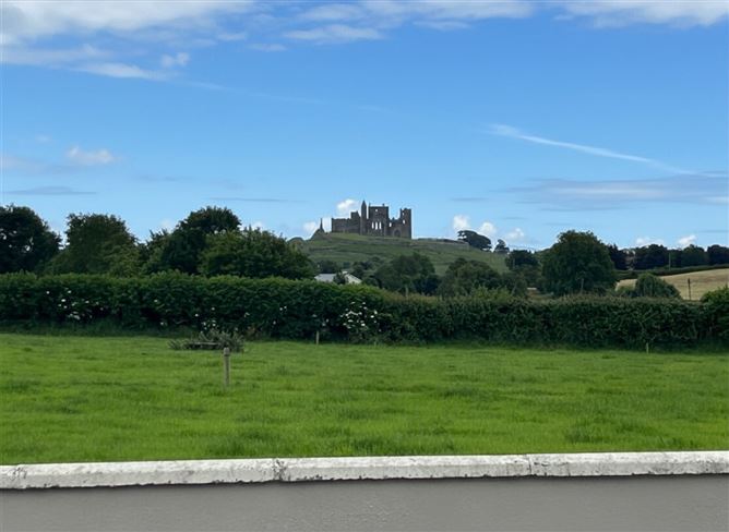 Photo 31 of 36 — Deansgrove, Cashel, Co. Tipperary