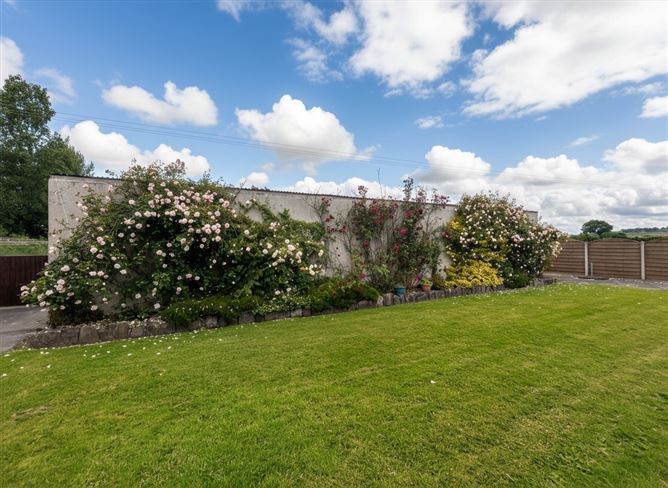 Photo 30 of 36 — Deansgrove, Cashel, Co. Tipperary