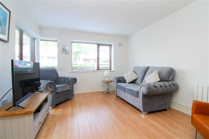 60 Hunter's Hall, Hunter's Place, Ballycullen, Dublin 24