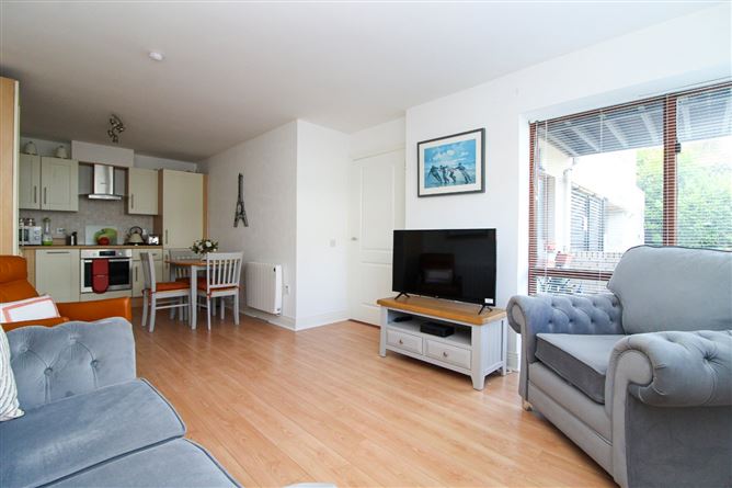 60 Hunter's Hall, Hunter's Place, Ballycullen, Dublin 24