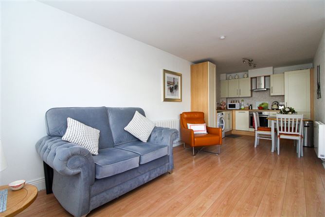 60 Hunter's Hall, Hunter's Place, Ballycullen, Dublin 24