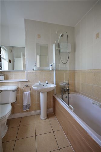 17 Moy Glas Drive, Lucan, Co. Dublin