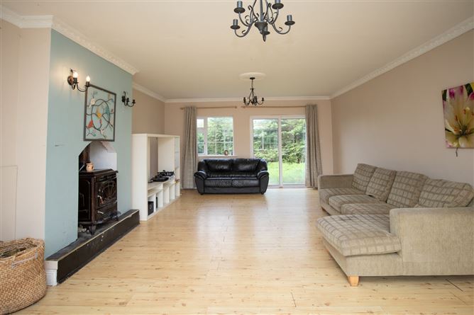 Castlehill, Ballygorteen, Castlewarren, Kilkenny, Kilkenny