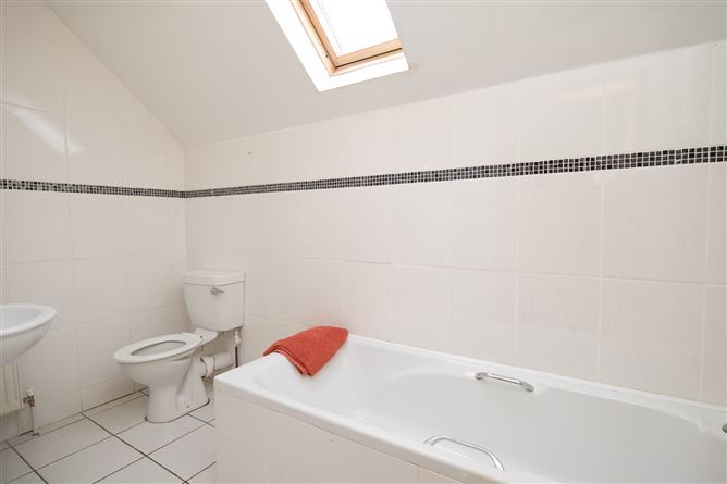 Castlehill, Ballygorteen, Castlewarren, Kilkenny, Kilkenny