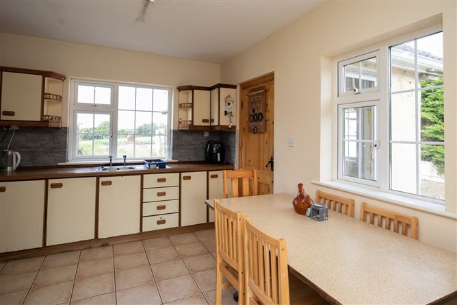 Castlehill, Ballygorteen, Castlewarren, Kilkenny, Kilkenny