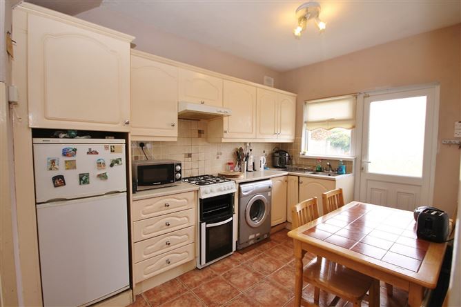 70 Wheatfield Road, Palmerstown, Dublin 20