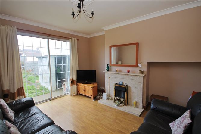 70 Wheatfield Road, Palmerstown, Dublin 20