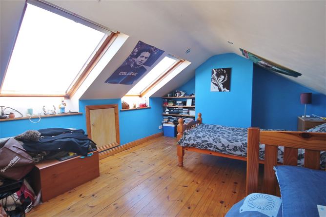 70 Wheatfield Road, Palmerstown, Dublin 20