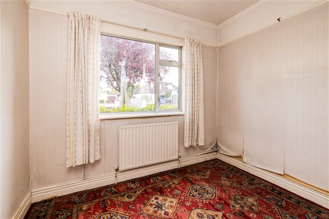 19 Woodlawn Park, Churchtown, Dublin 14