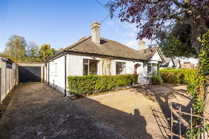 19 Woodlawn Park, Churchtown, Dublin 14