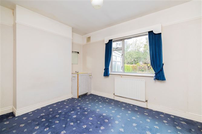 19 Woodlawn Park, Churchtown, Dublin 14