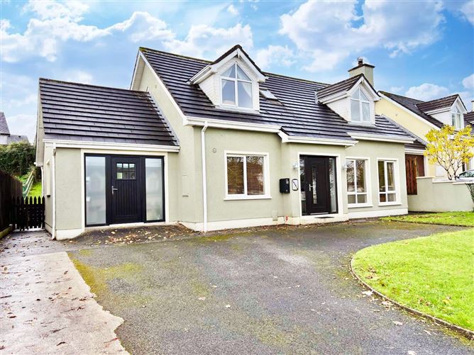 8 Castle Cove, Collooney, Sligo