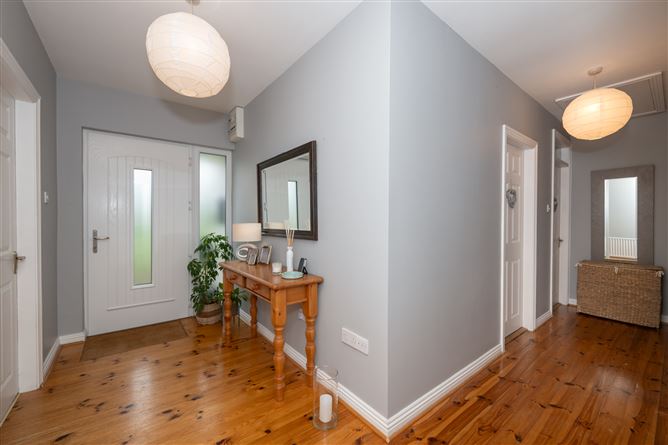 25 Summerdale Lawn,  Ballyclamasey, Youghal, East Cork