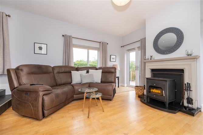 25 Summerdale Lawn,  Ballyclamasey, Youghal, East Cork