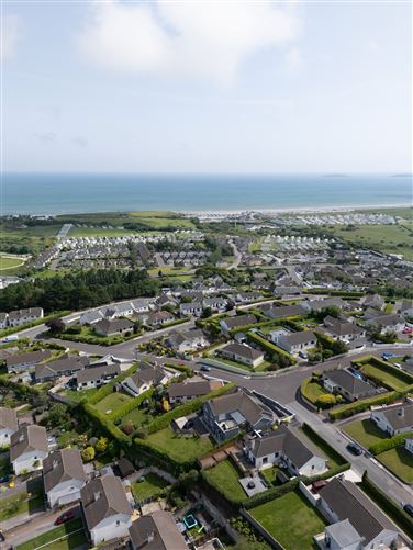 25 Summerdale Lawn,  Ballyclamasey, Youghal, East Cork