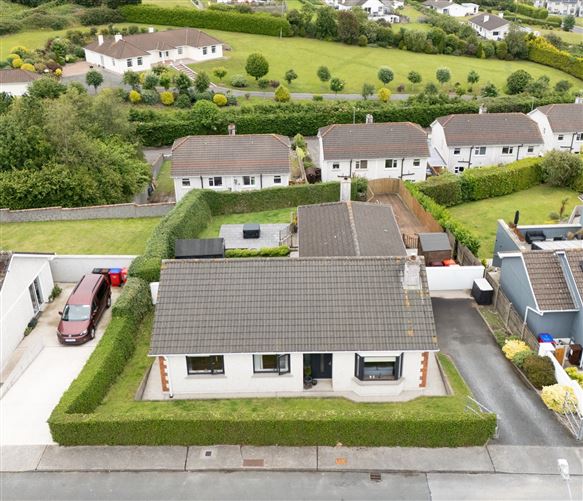 25 Summerdale Lawn,  Ballyclamasey, Youghal, East Cork