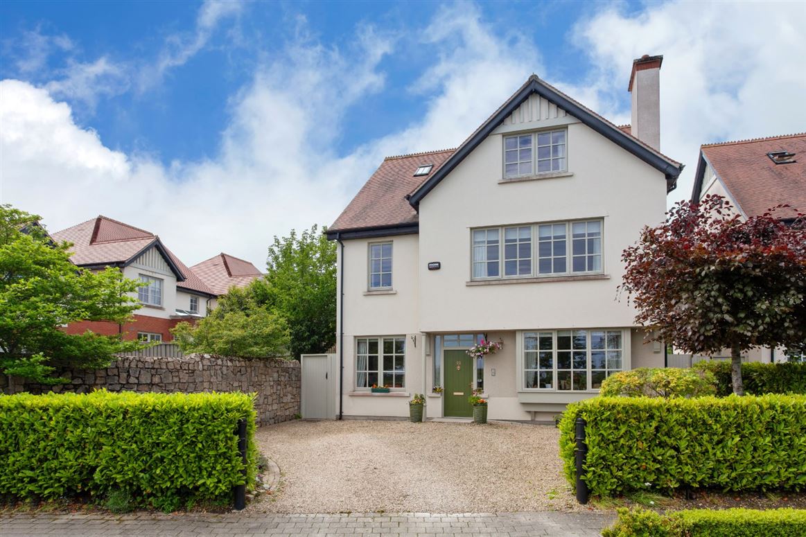 22 Claremount, Foxrock, Dublin 18