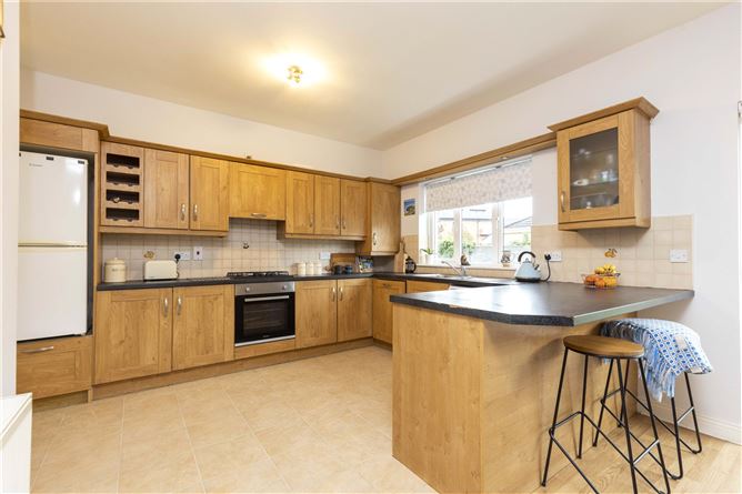 11 Knightsbrook Crescent, Dublin Road, Trim, Co. Meath