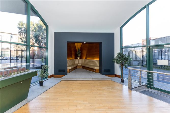 38 Adelaide Square, Whitefriar Street, South City Centre,   Dublin 8