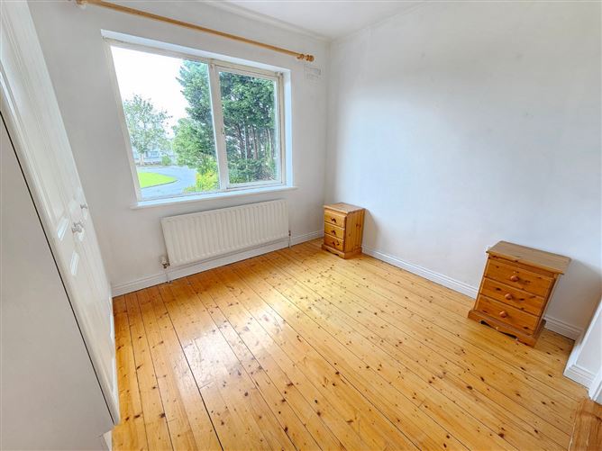92 The Hawthorns, Limerick Road, Ennis, Co. Clare