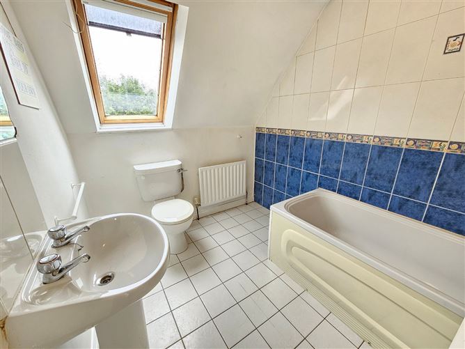 92 The Hawthorns, Limerick Road, Ennis, Co. Clare