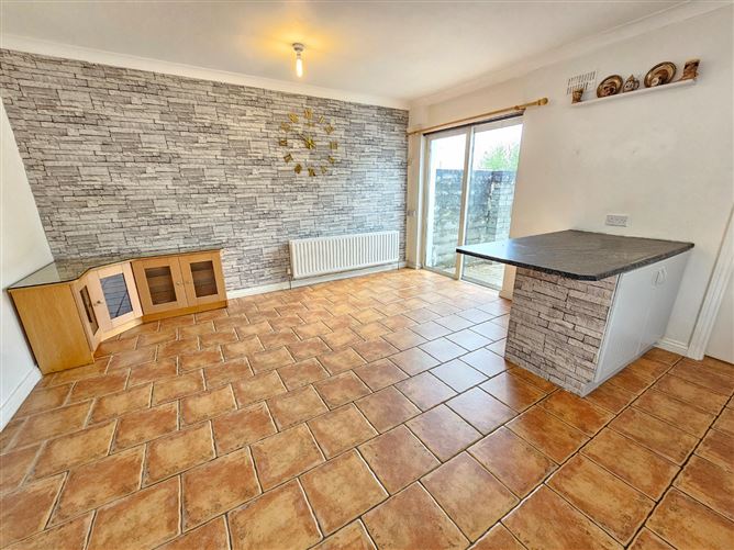 92 The Hawthorns, Limerick Road, Ennis, Co. Clare