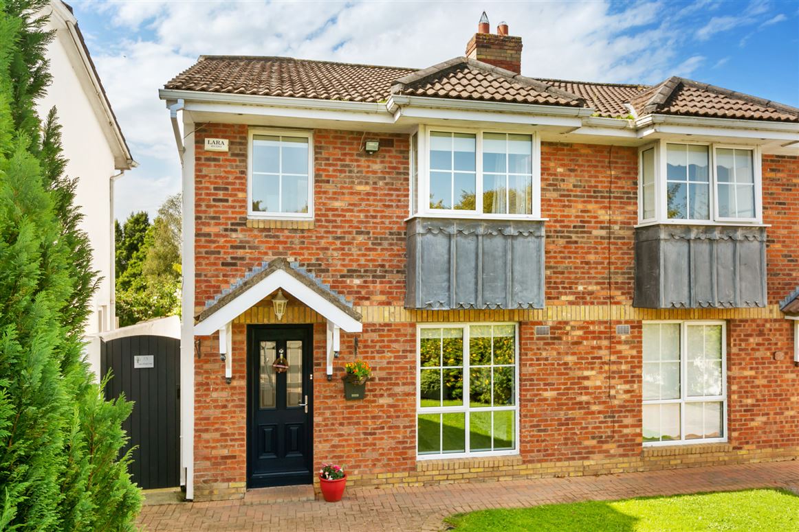 73 Esker Wood Drive, Lucan, Co. Dublin Sherry FitzGerald Lucan 4734907 MyHome.ie Residential