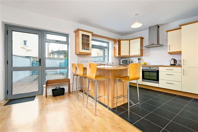 5 The Crescent, Ballisodare, Co. Sligo