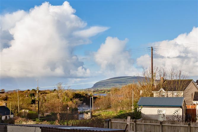 5 The Crescent, Ballisodare, Co. Sligo