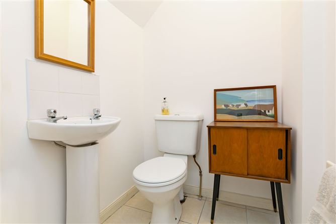 5 The Crescent, Ballisodare, Co. Sligo