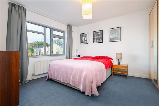 5 The Crescent, Ballisodare, Co. Sligo