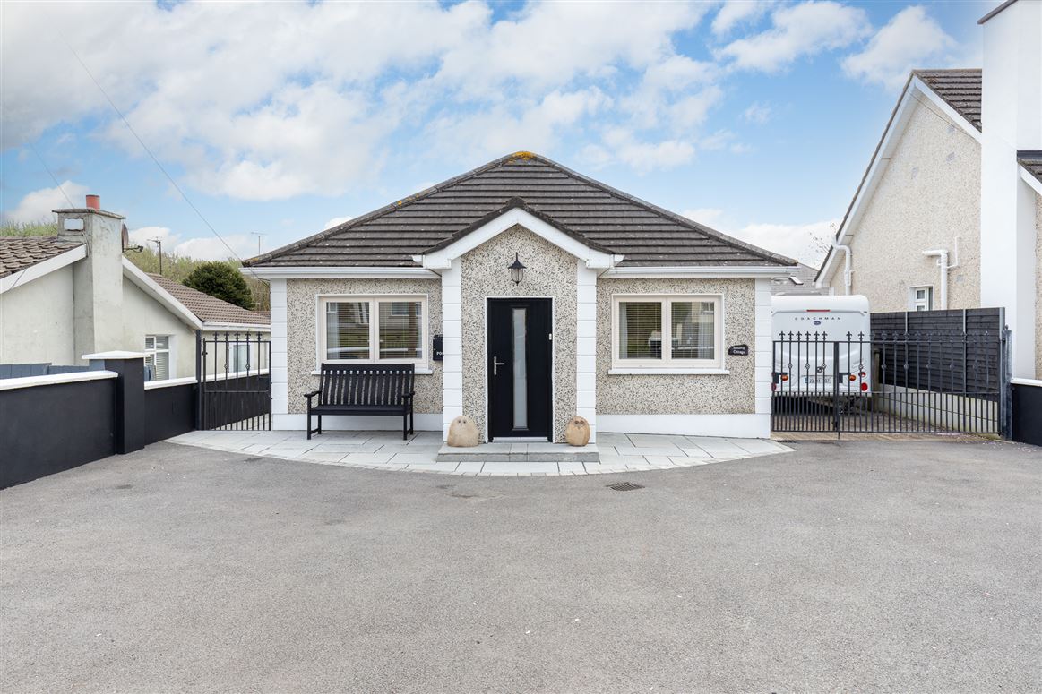 Rosamay Cottage, Ballinatray Lower, Courtown, Gorey, Co. Wexford