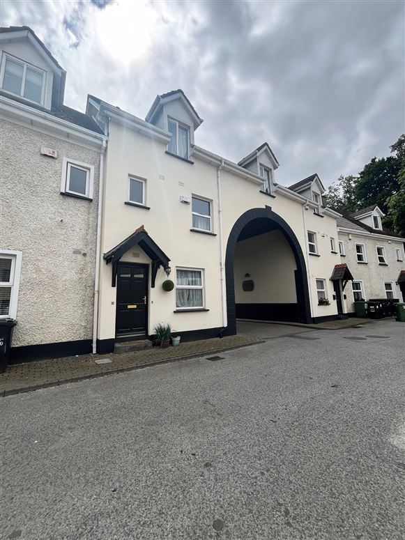 10 Homeville Court, Knocklyon, Dublin 16