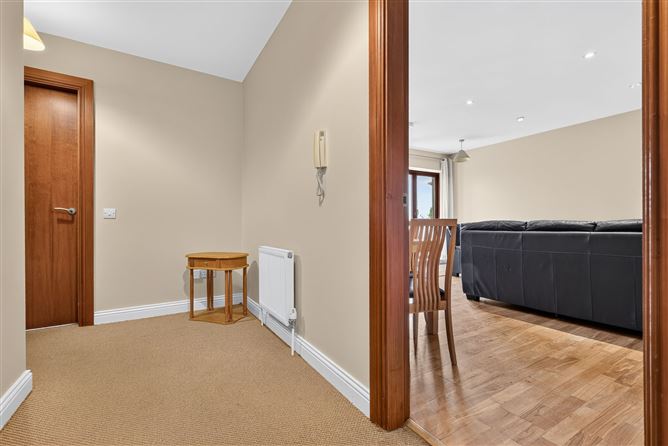 13 Edenmount Hall, Brooklawns, First Sea Road, Sligo