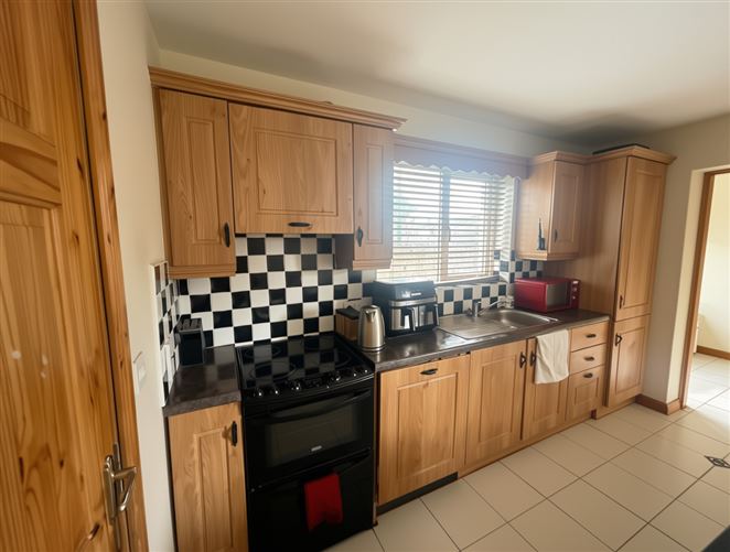 60 Carraig Geal, Galway Road, Loughrea, Galway