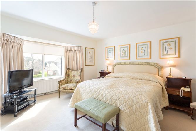 8 Brighton Avenue, Foxrock, Dublin 18