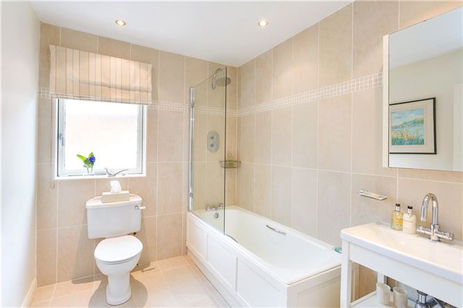 8 Brighton Avenue, Foxrock, Dublin 18